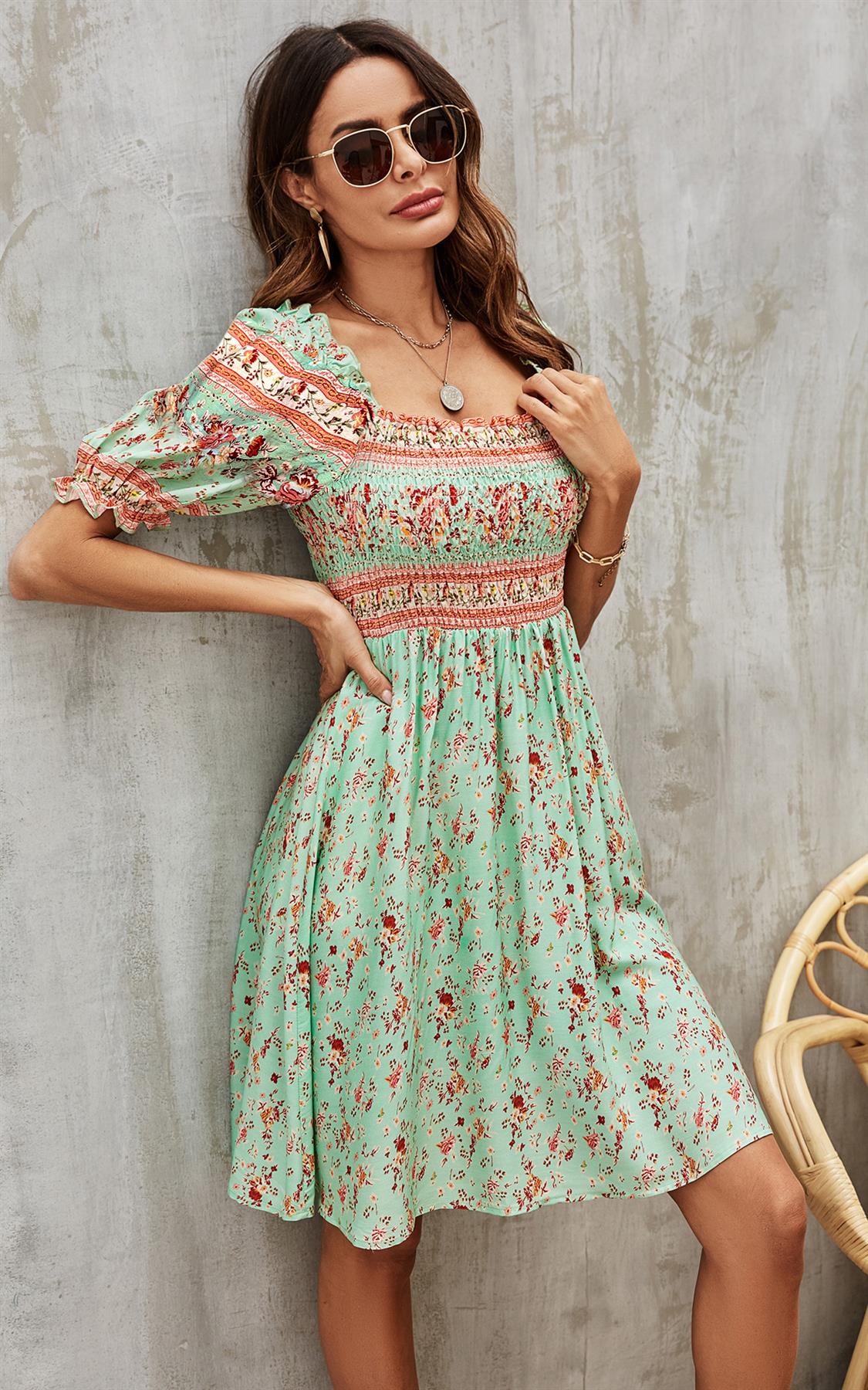 Mintgrünes Boho Minikleid - Gesmoktes Oberteil mit Puffärmeln