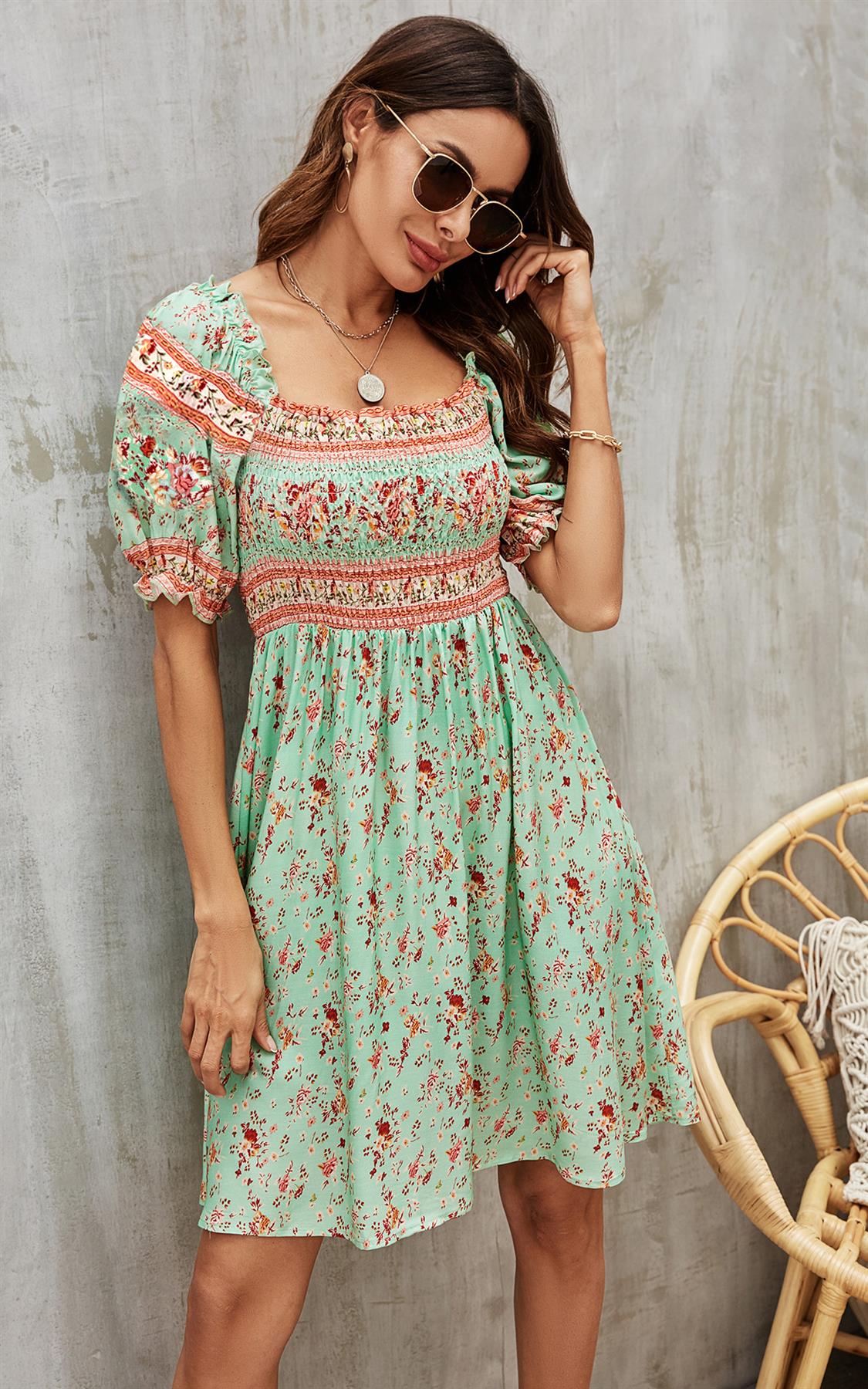 Mintgrünes Boho Minikleid - Gesmoktes Oberteil mit Puffärmeln
