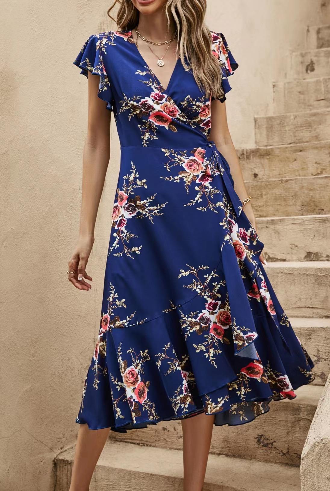 Sommernacht Wickelkleid mit Blumen in Navy
